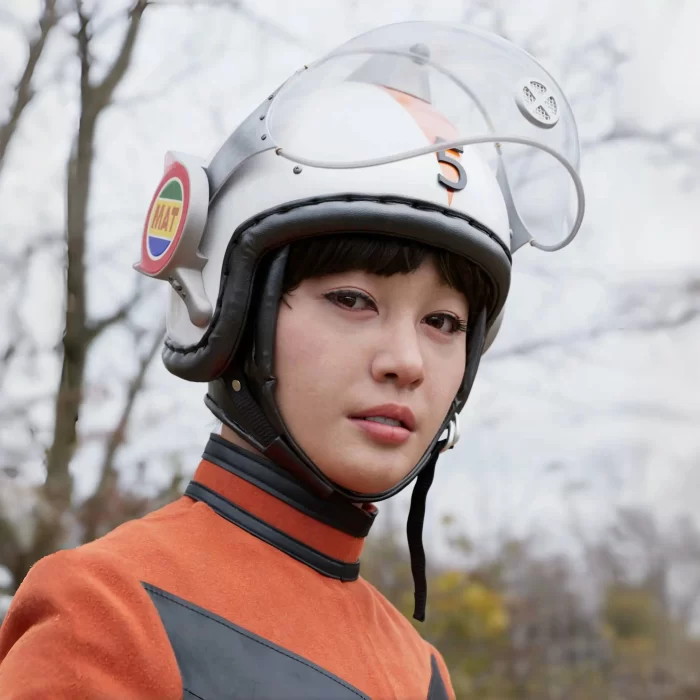 《归来奥特曼》中经典角色百合子形象渲染图。侧面45度视角